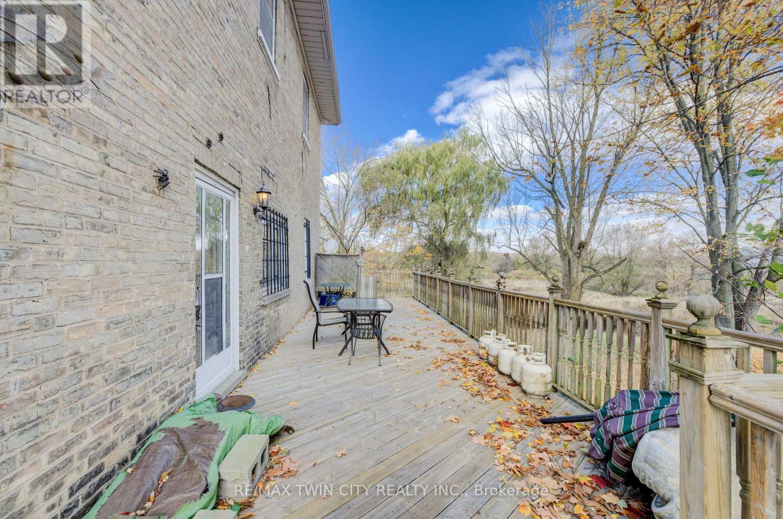3506 HURON ROAD - 6