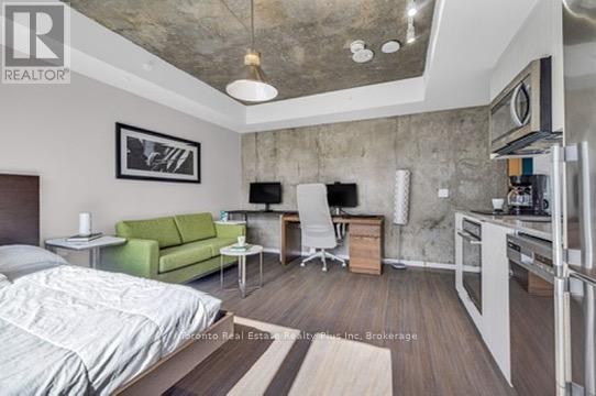#1918 105 CHAMPAGNE AVENUE S - 14