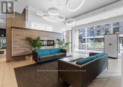 #1918 105 CHAMPAGNE AVENUE S - 4