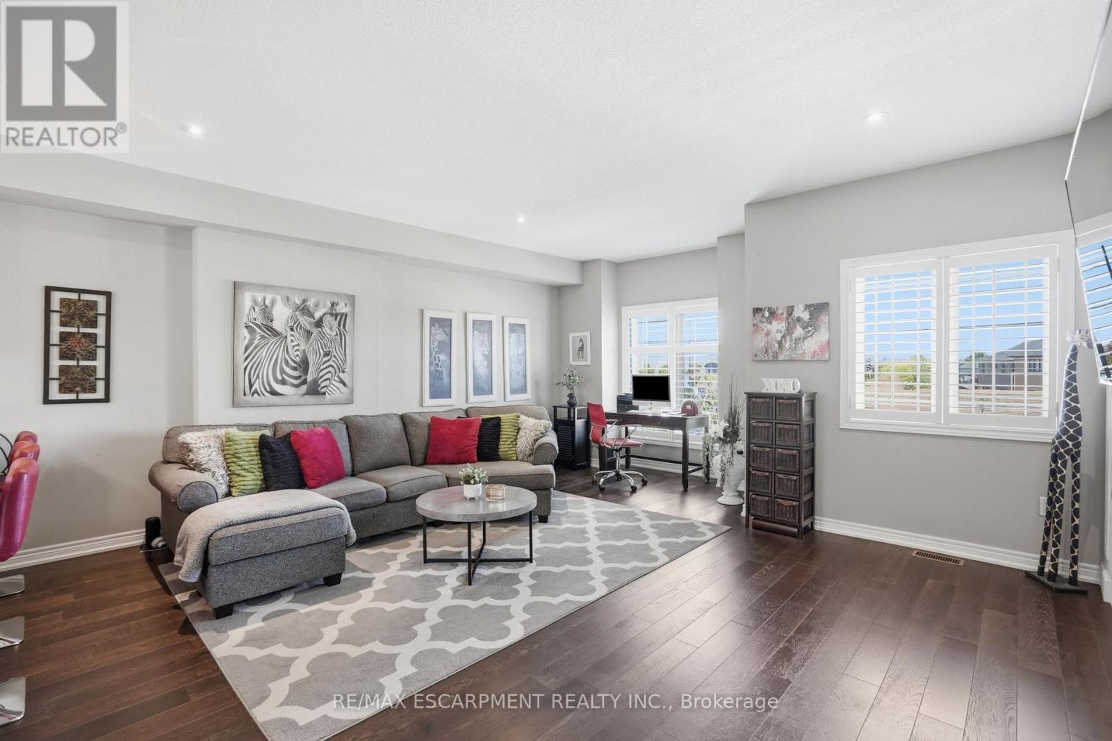 27 CROSSINGS WAY - 18