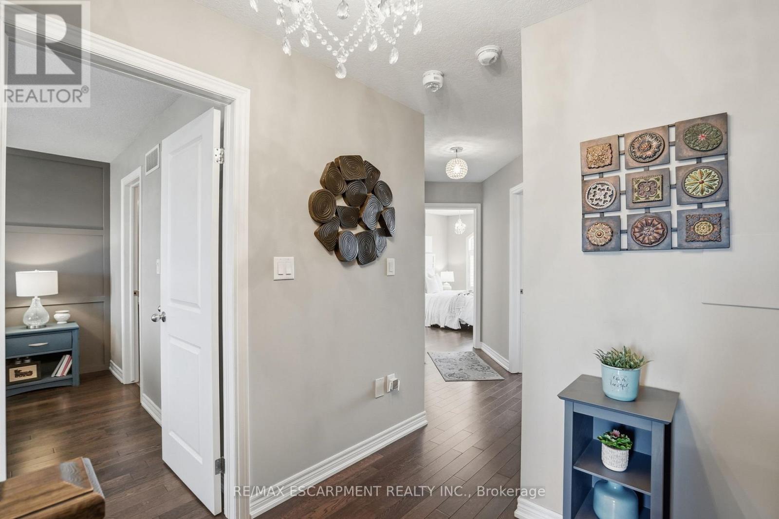 27 CROSSINGS WAY - 26