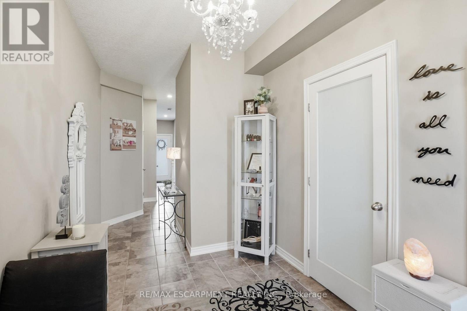 27 CROSSINGS WAY - 40