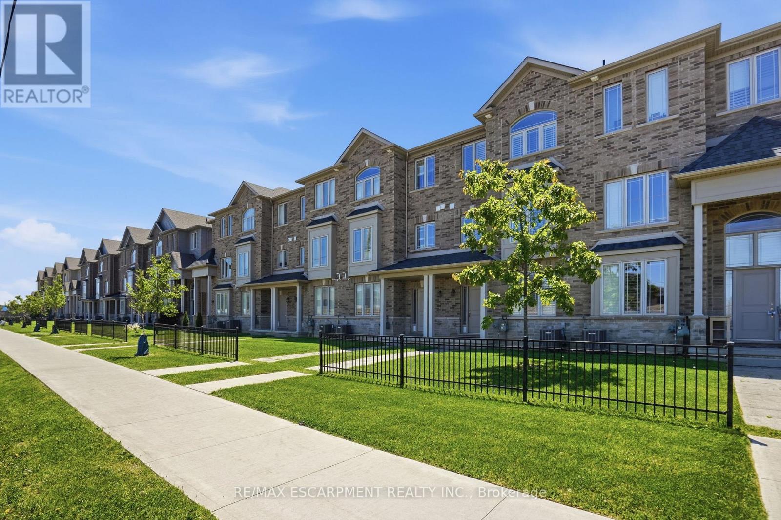 27 CROSSINGS WAY - 48