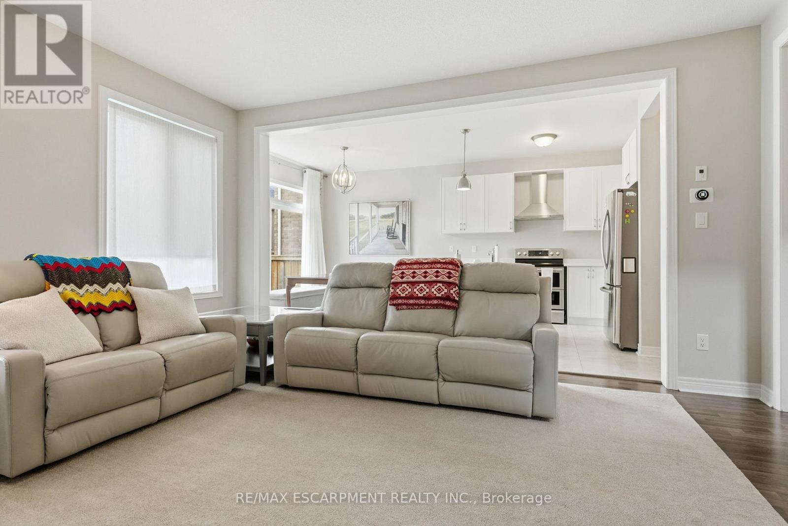 27 ROBBINS RIDGE - 11