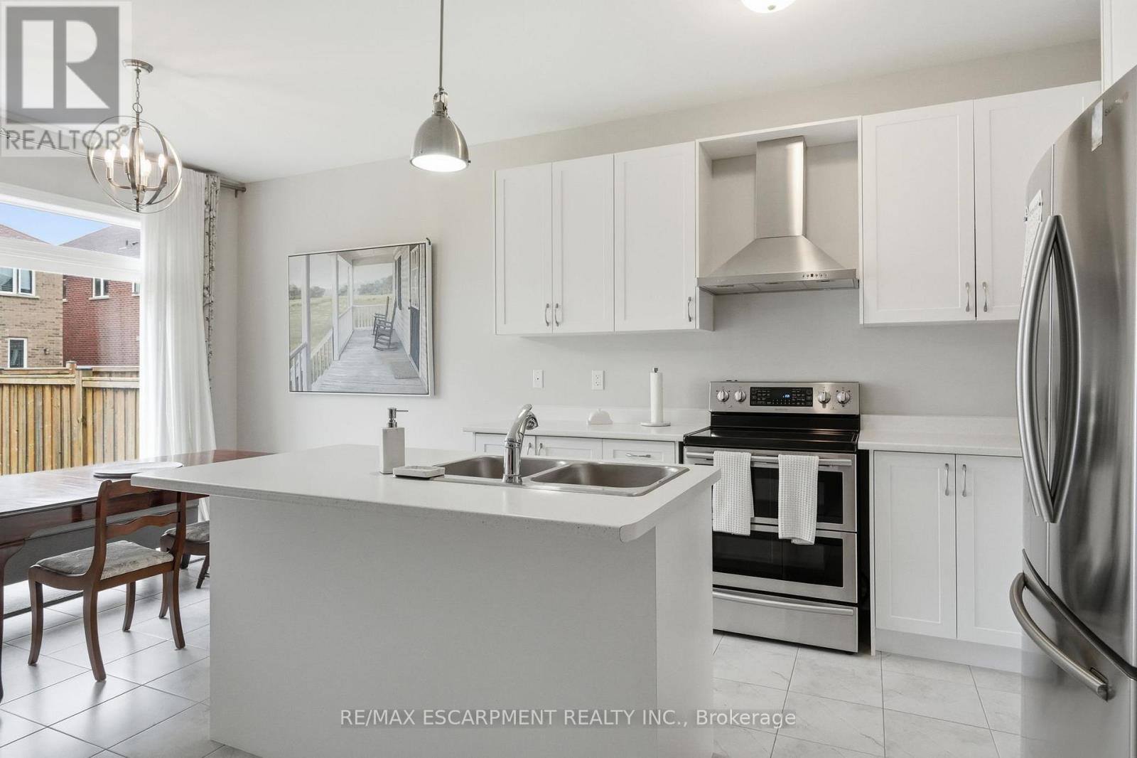 27 ROBBINS RIDGE - 12