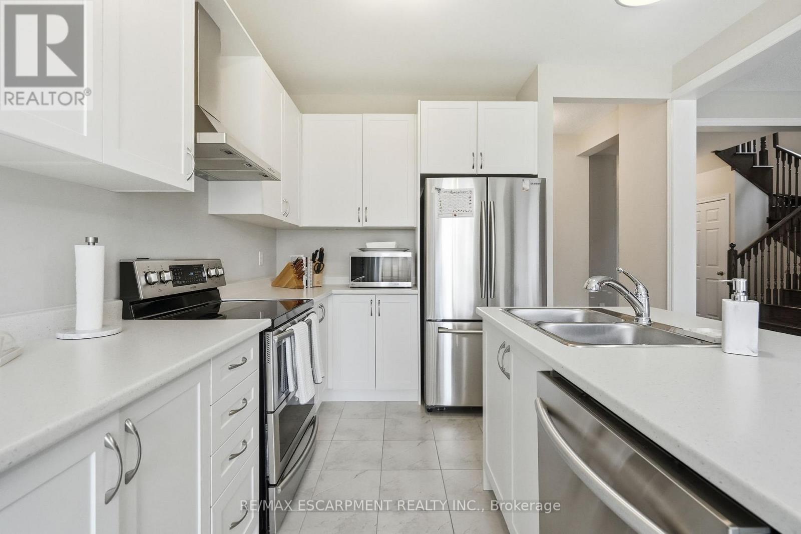 27 ROBBINS RIDGE - 15