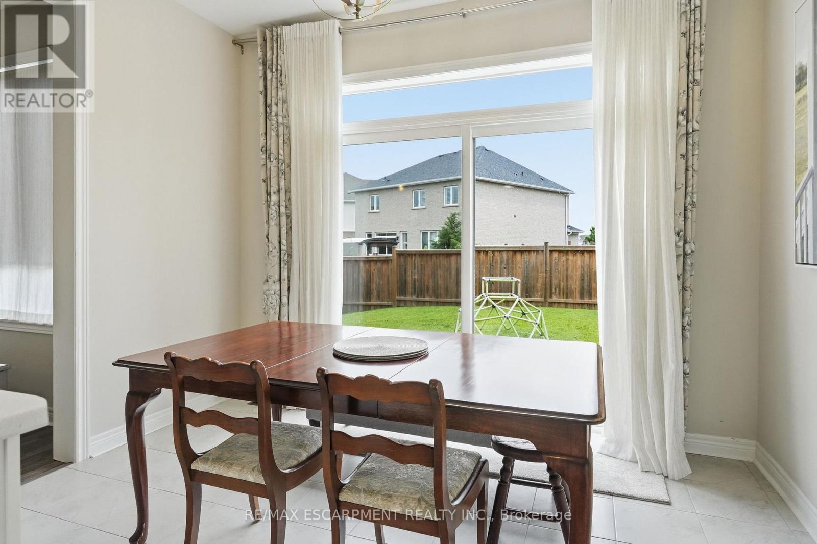 27 ROBBINS RIDGE - 16