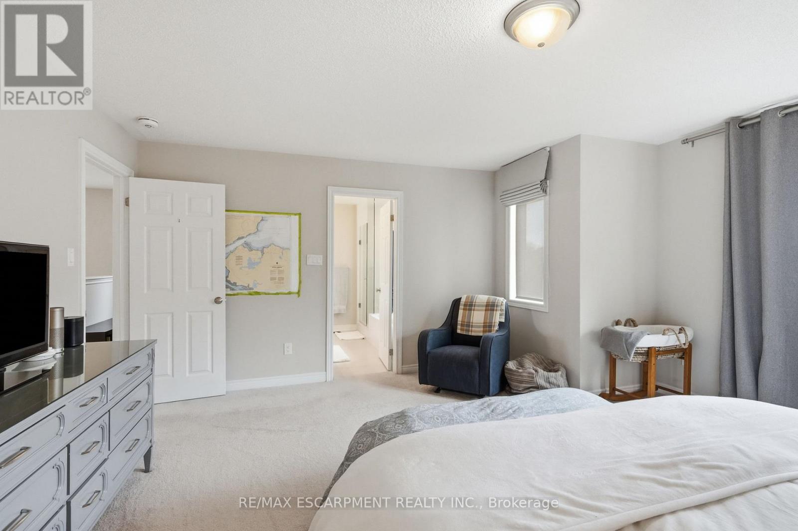 27 ROBBINS RIDGE - 28
