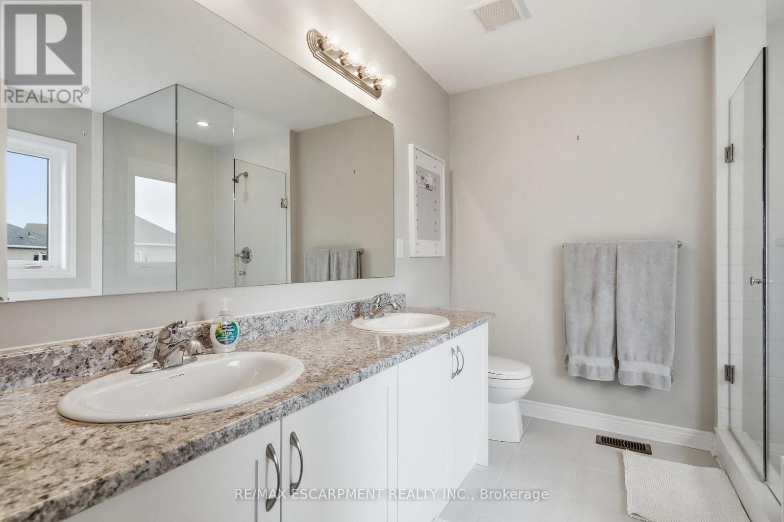 27 ROBBINS RIDGE - 29