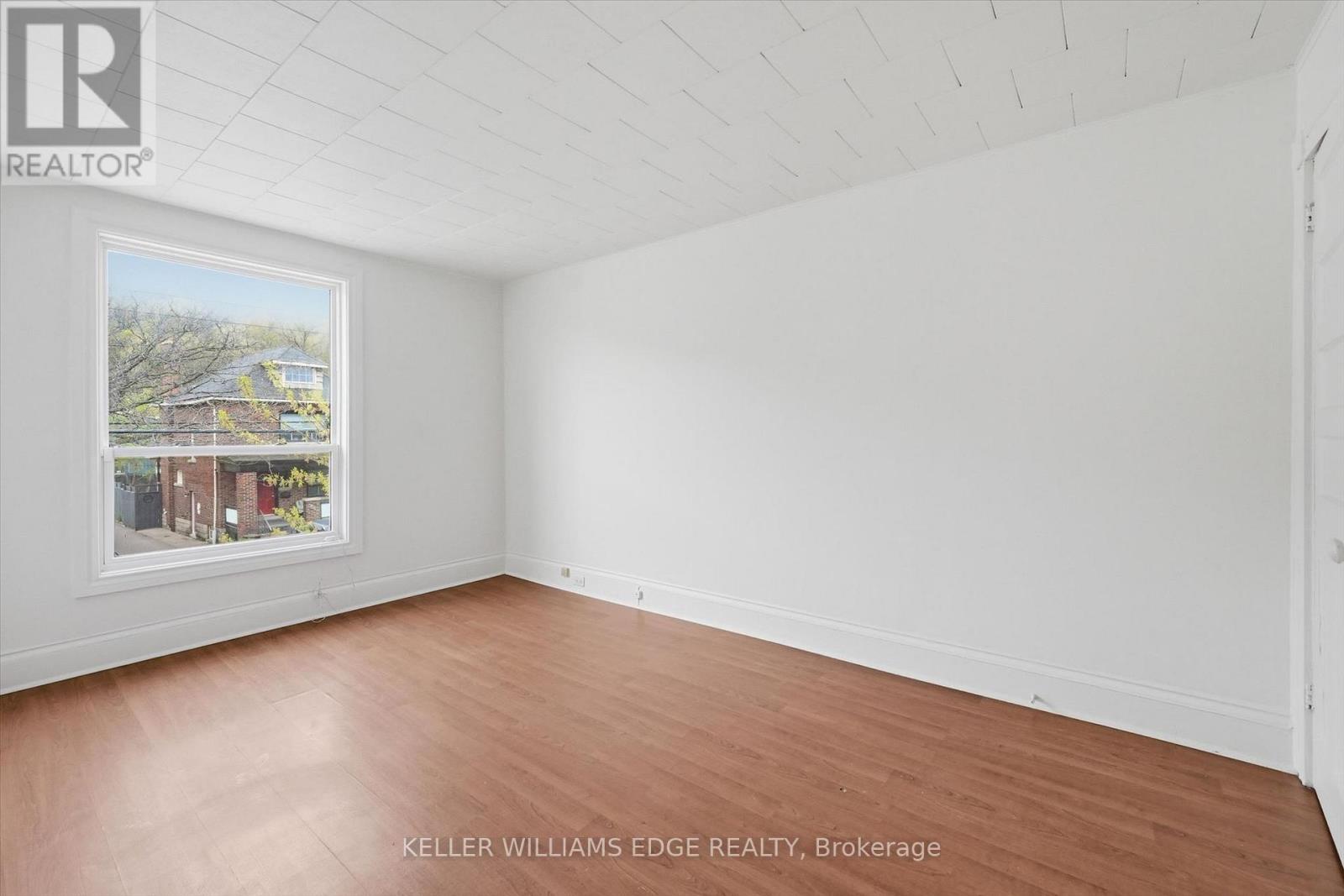 355 CUMBERLAND AVENUE - 17