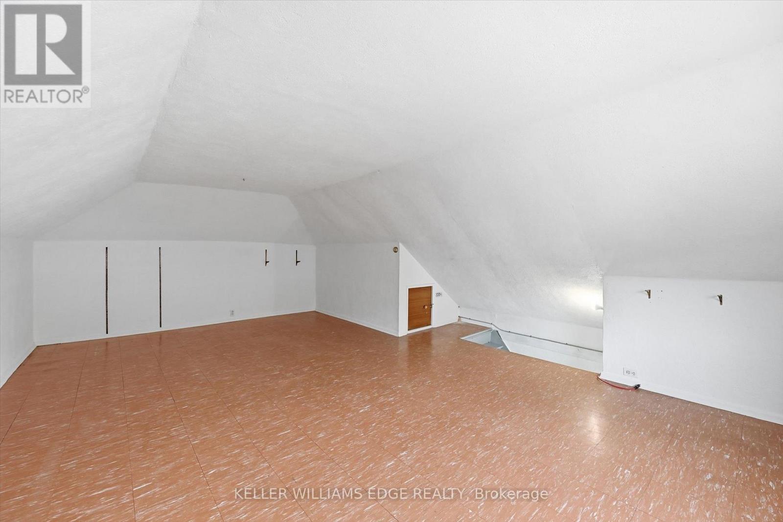 355 CUMBERLAND AVENUE - 25