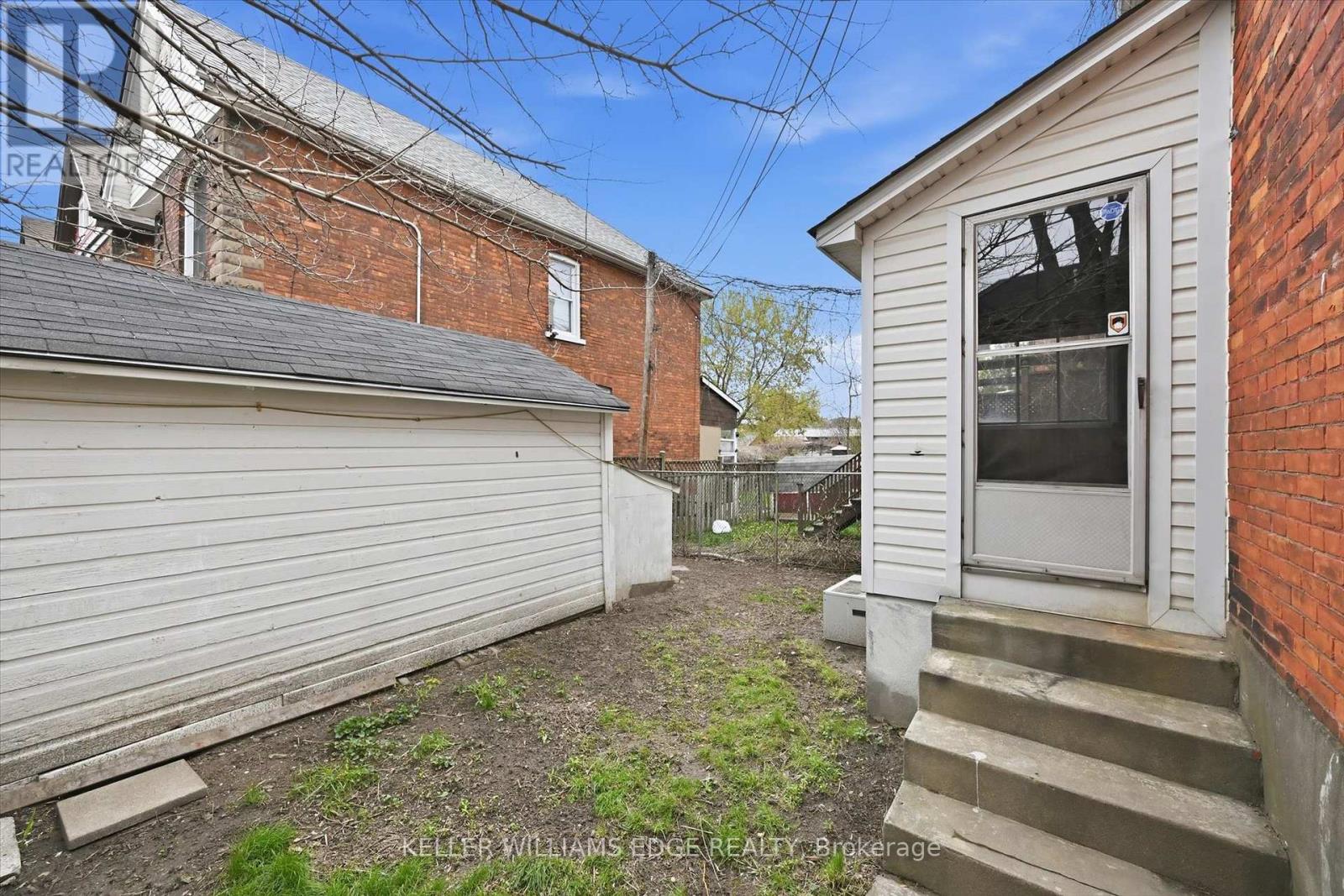 355 CUMBERLAND AVENUE - 30