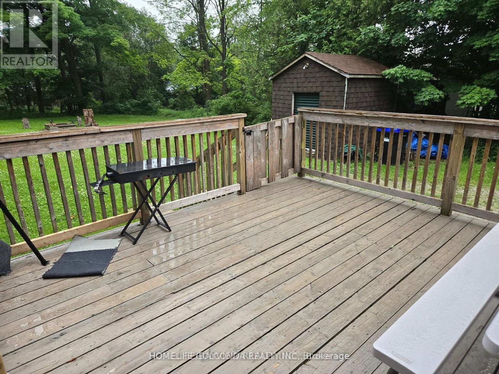 15 POPLAR CRESCENT - 7