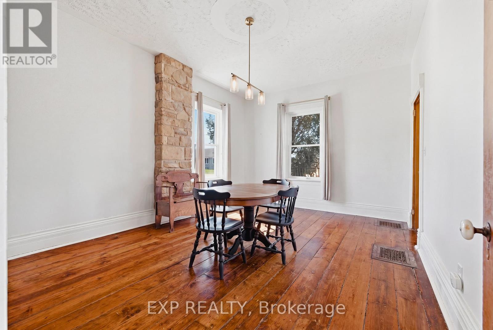17 ALLAN STREET W - 9
