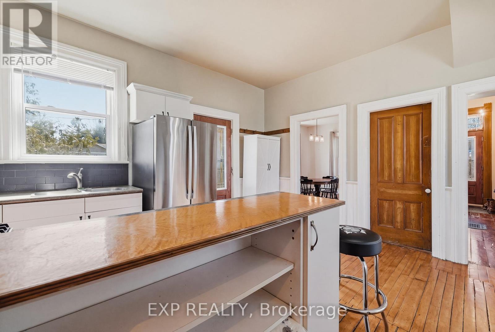 17 ALLAN STREET W - 15