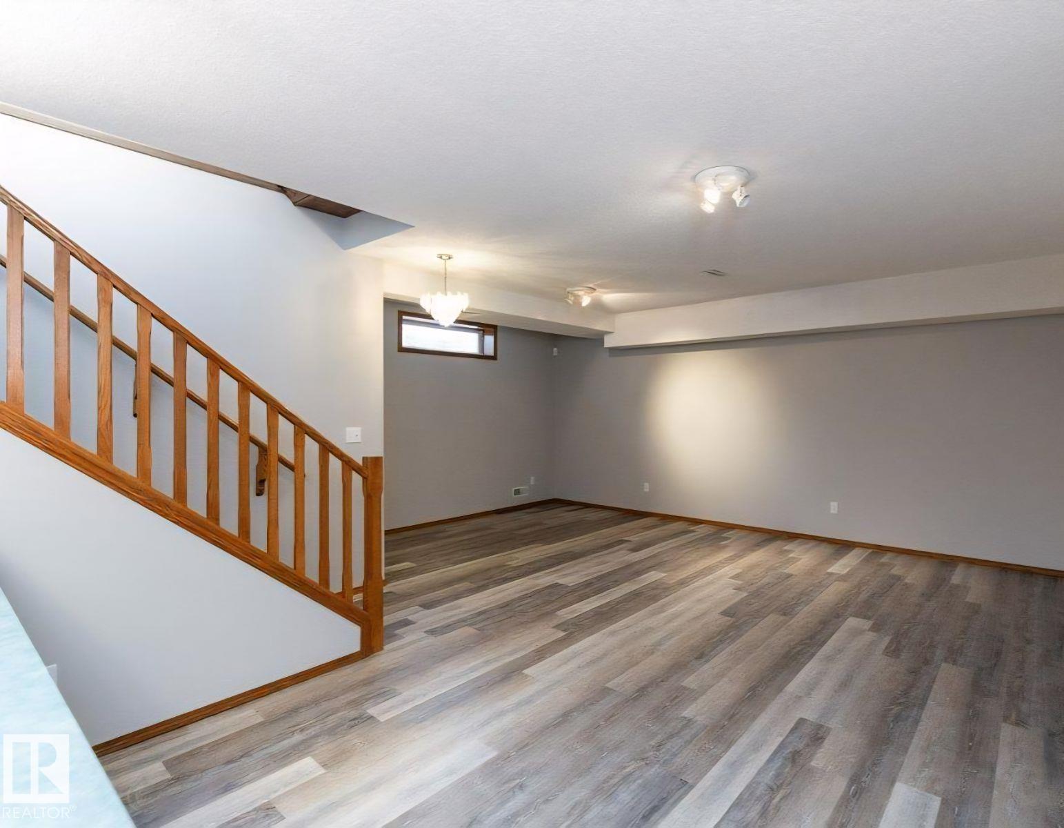 49 HERITAGE DR - 21