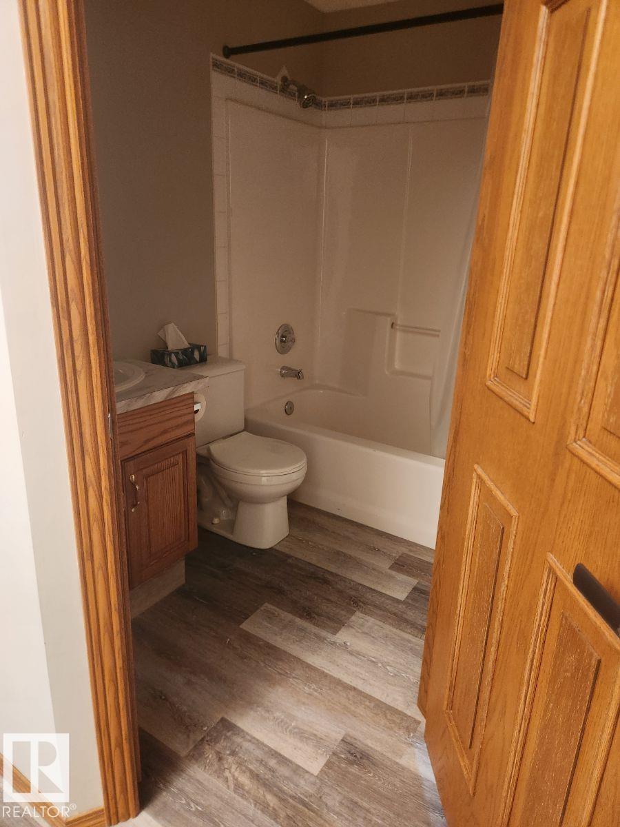49 HERITAGE DR - 24