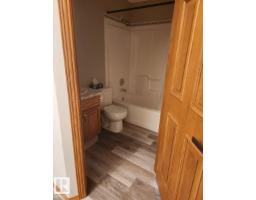 49 Heritage Dr, St  Albert, AB T8N6M7 Photo 24