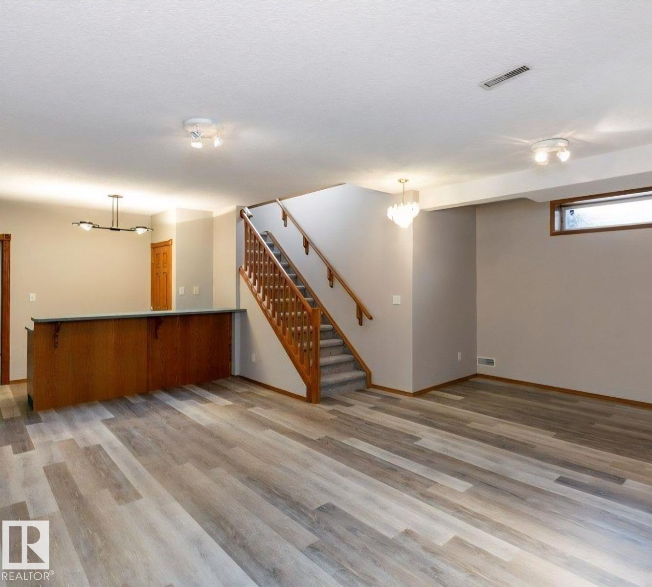 49 HERITAGE DR - 20