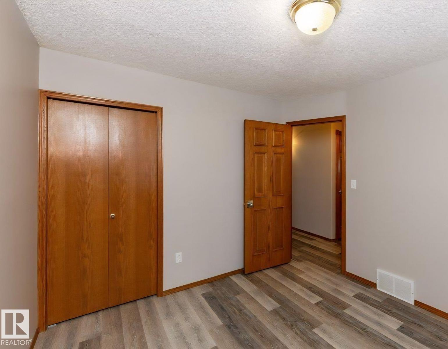 49 HERITAGE DR - 18