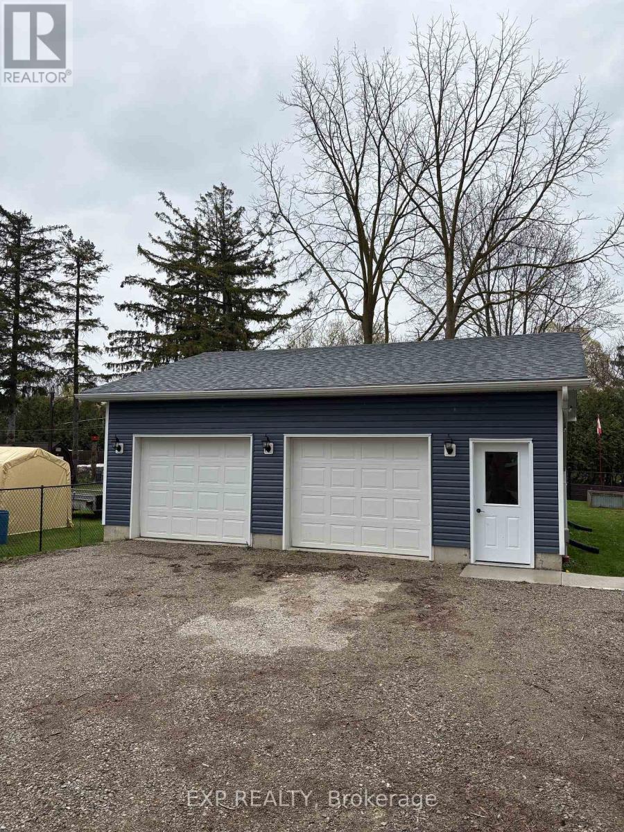 17 ALLAN STREET W - 27