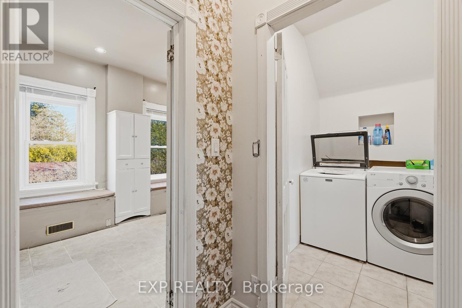17 ALLAN STREET W - 24