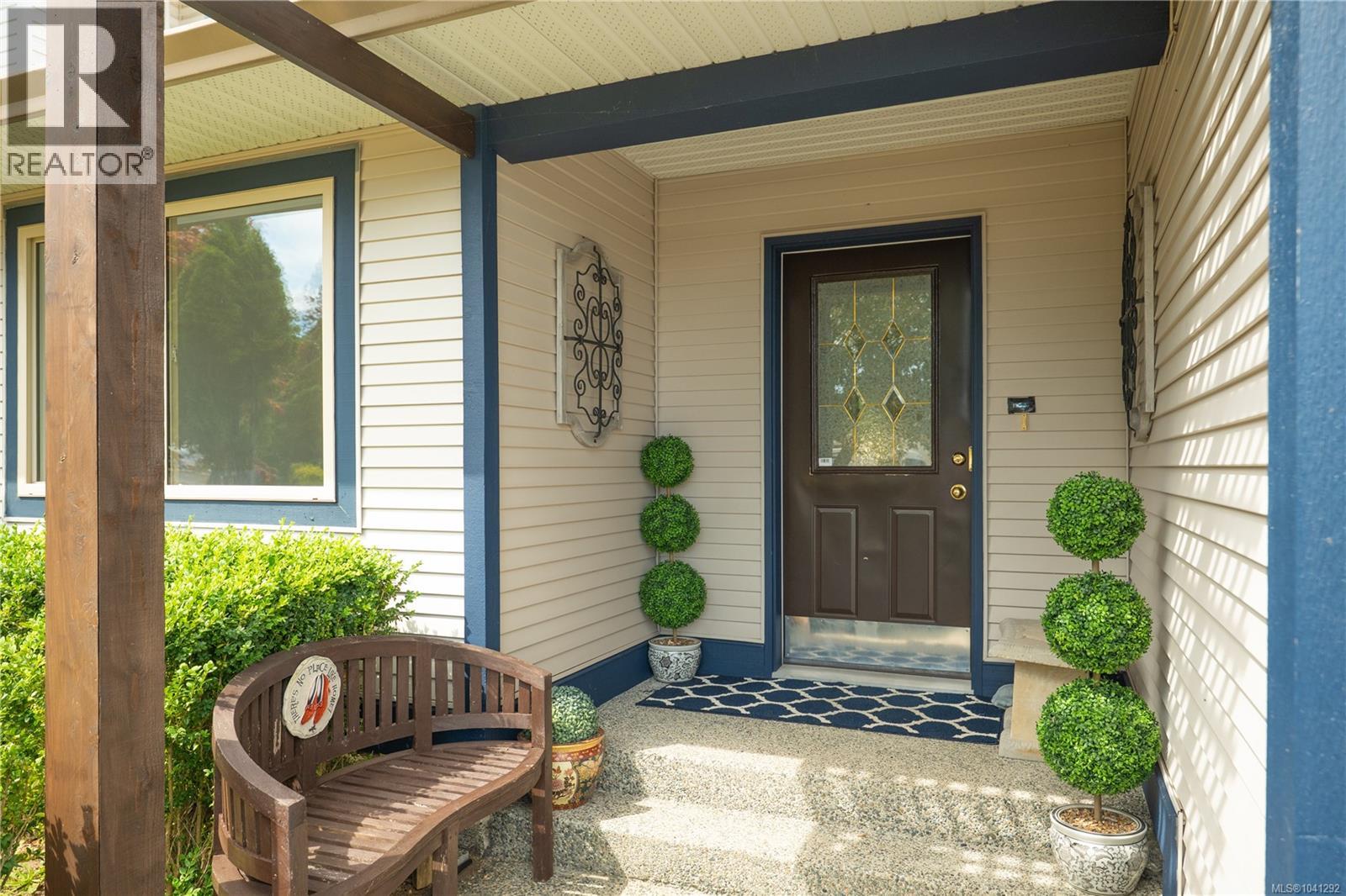 5425 Leslie Cres - 12