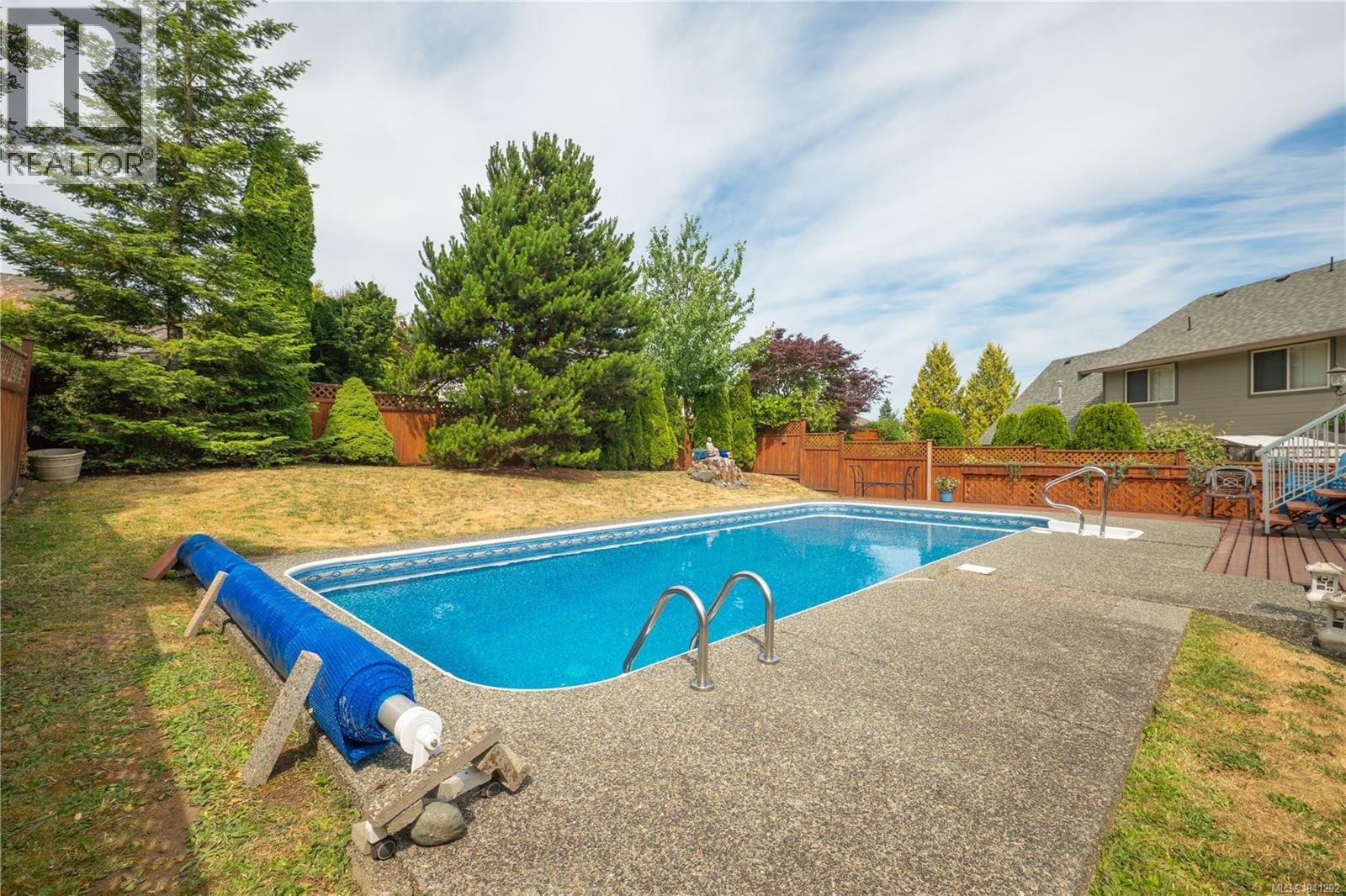 5425 Leslie Cres - 50