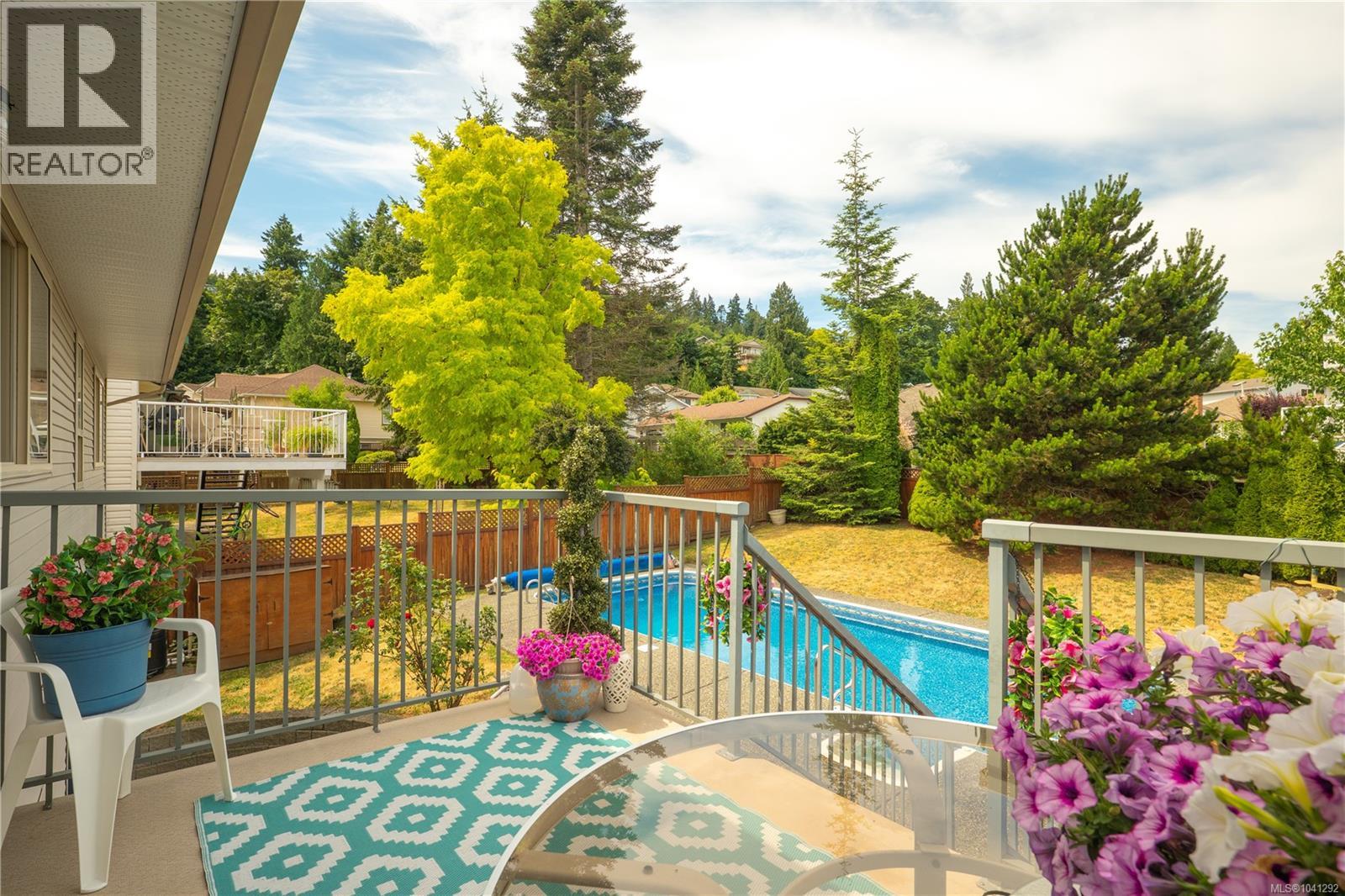 5425 Leslie Cres - Image 7