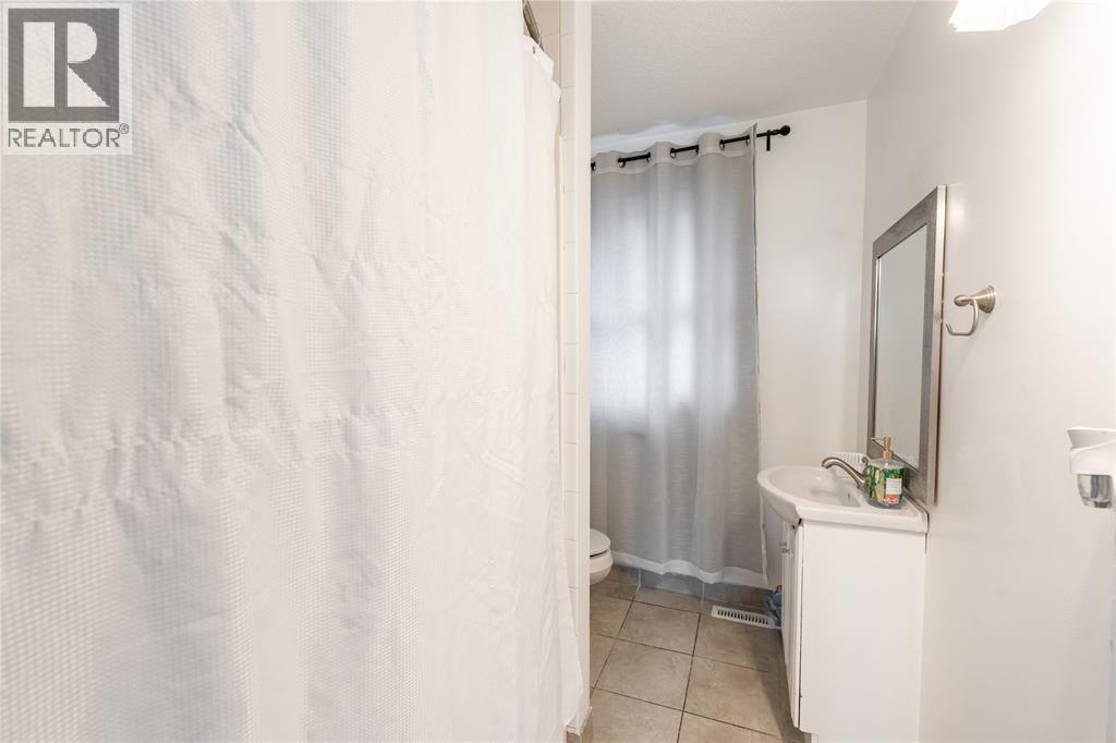 478 Cromwell STREET - 11