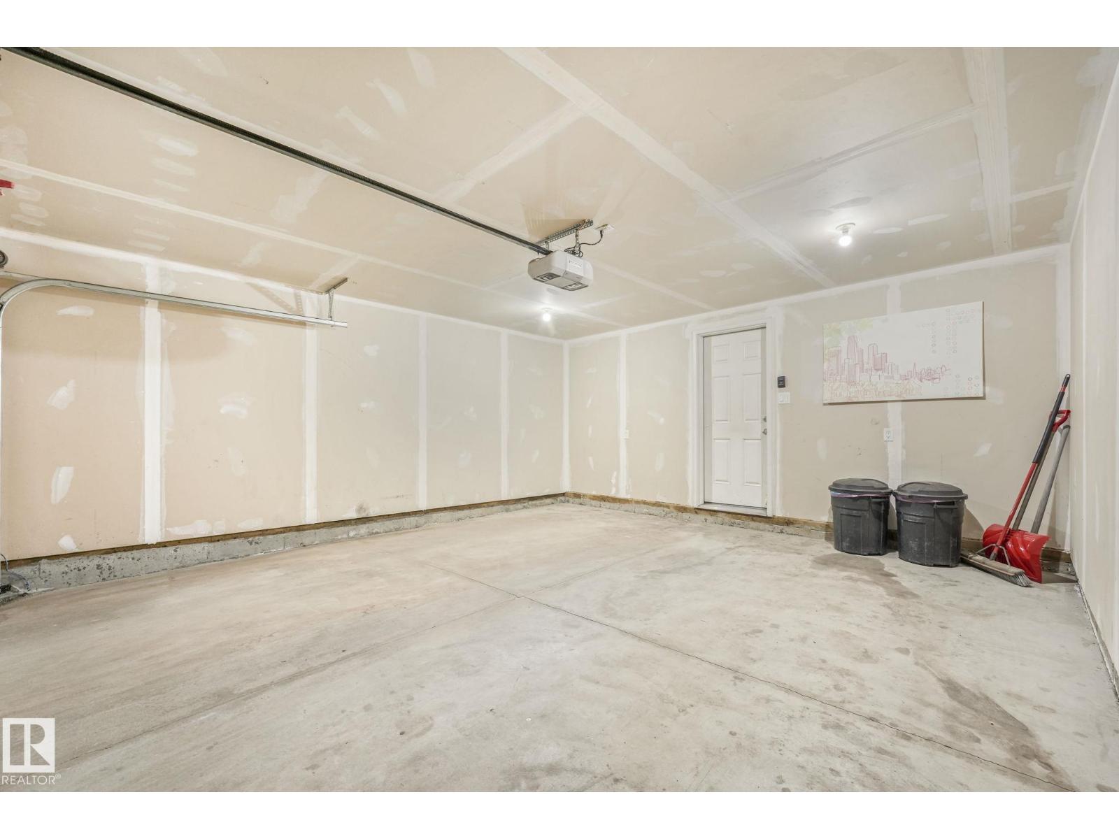 #109 2905 141 ST SW - 30