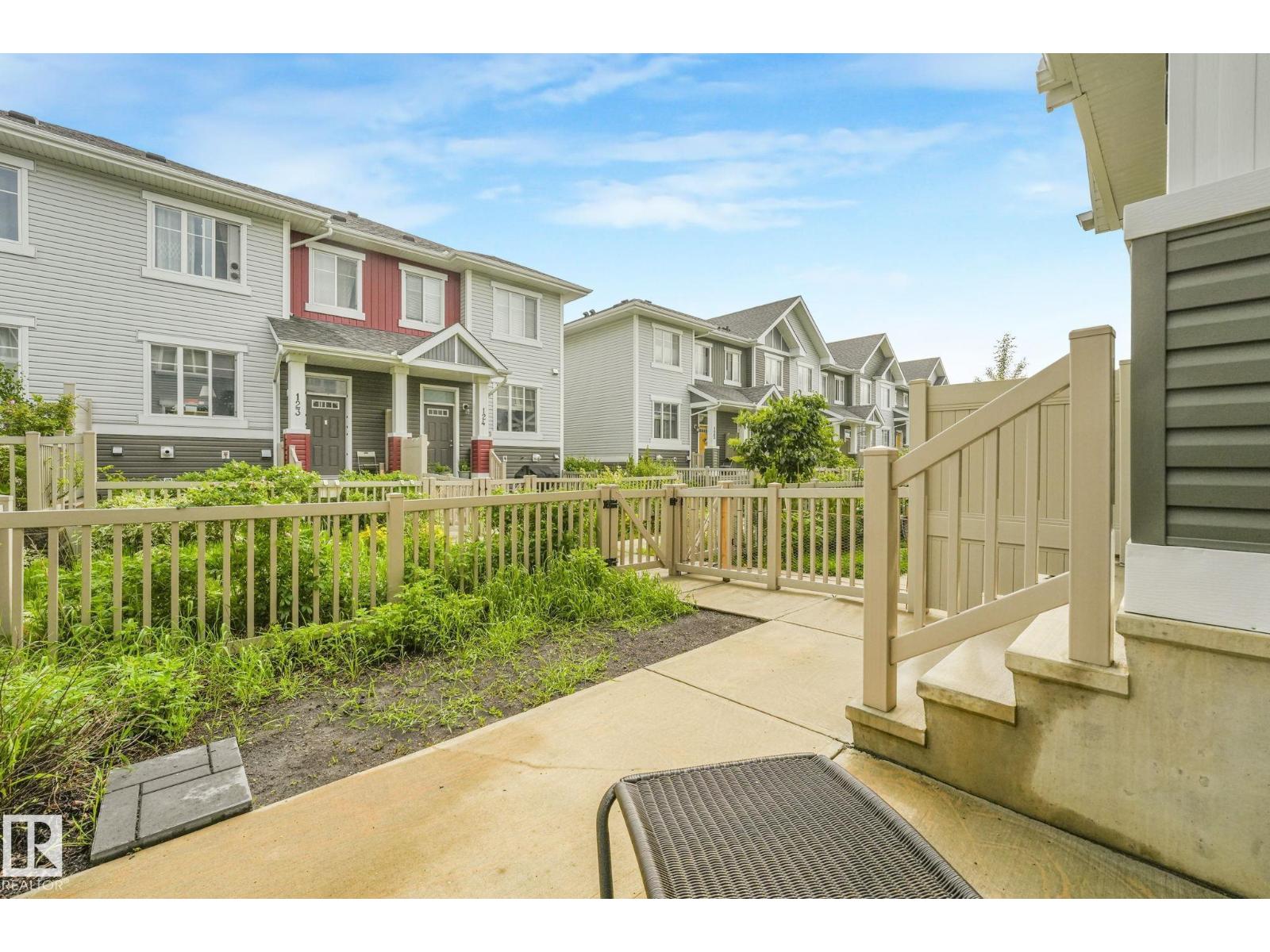 #109 2905 141 ST SW - 34
