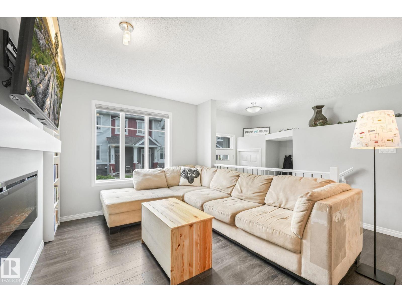 #109 2905 141 ST SW - 6