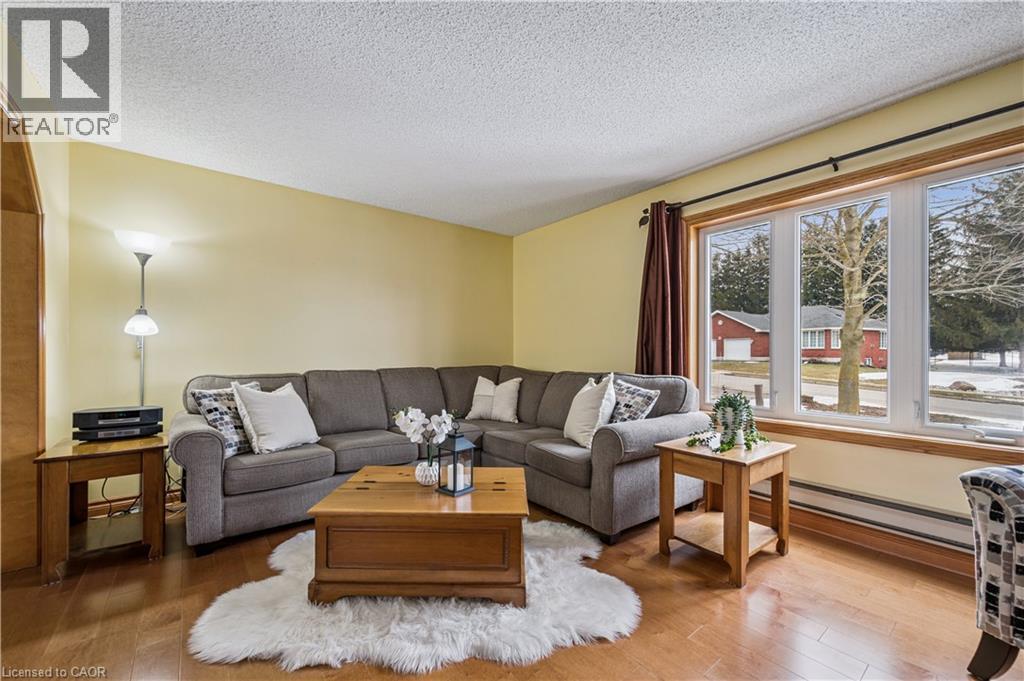 28 EDWARD Street - 9