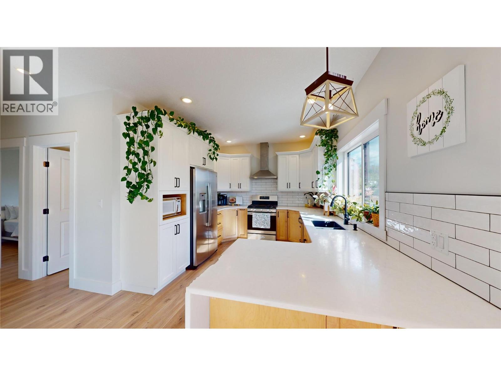 825 Selkirk Drive - 6