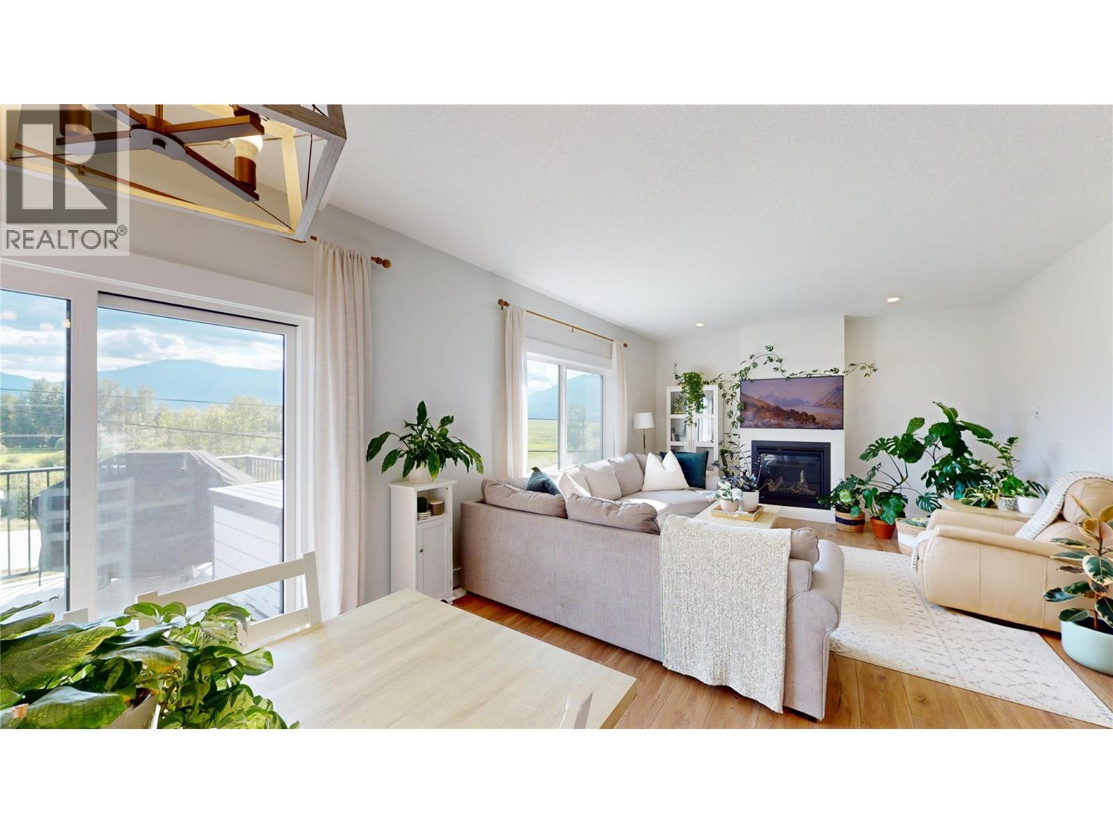 825 Selkirk Drive - 7