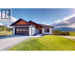 Full ensuite bathroom - 825 Selkirk Drive, Creston, BC V0B1G3 Photo 9