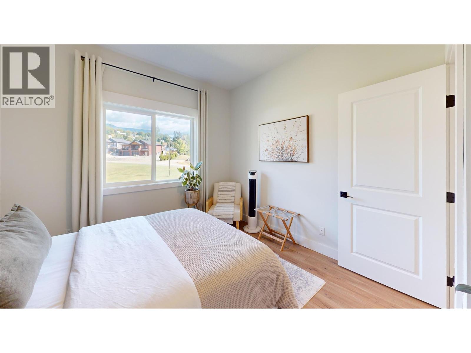 825 Selkirk Drive - 26