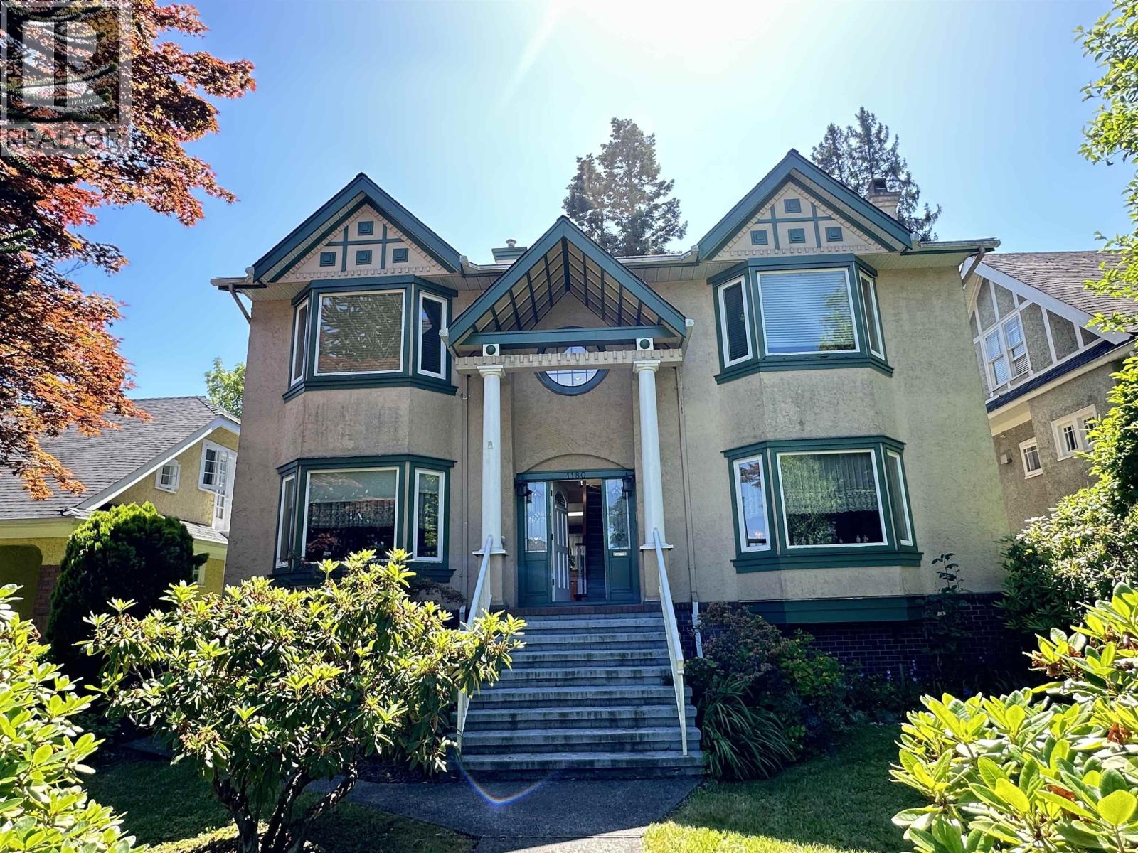 1180 DEVONSHIRE CRESCENT