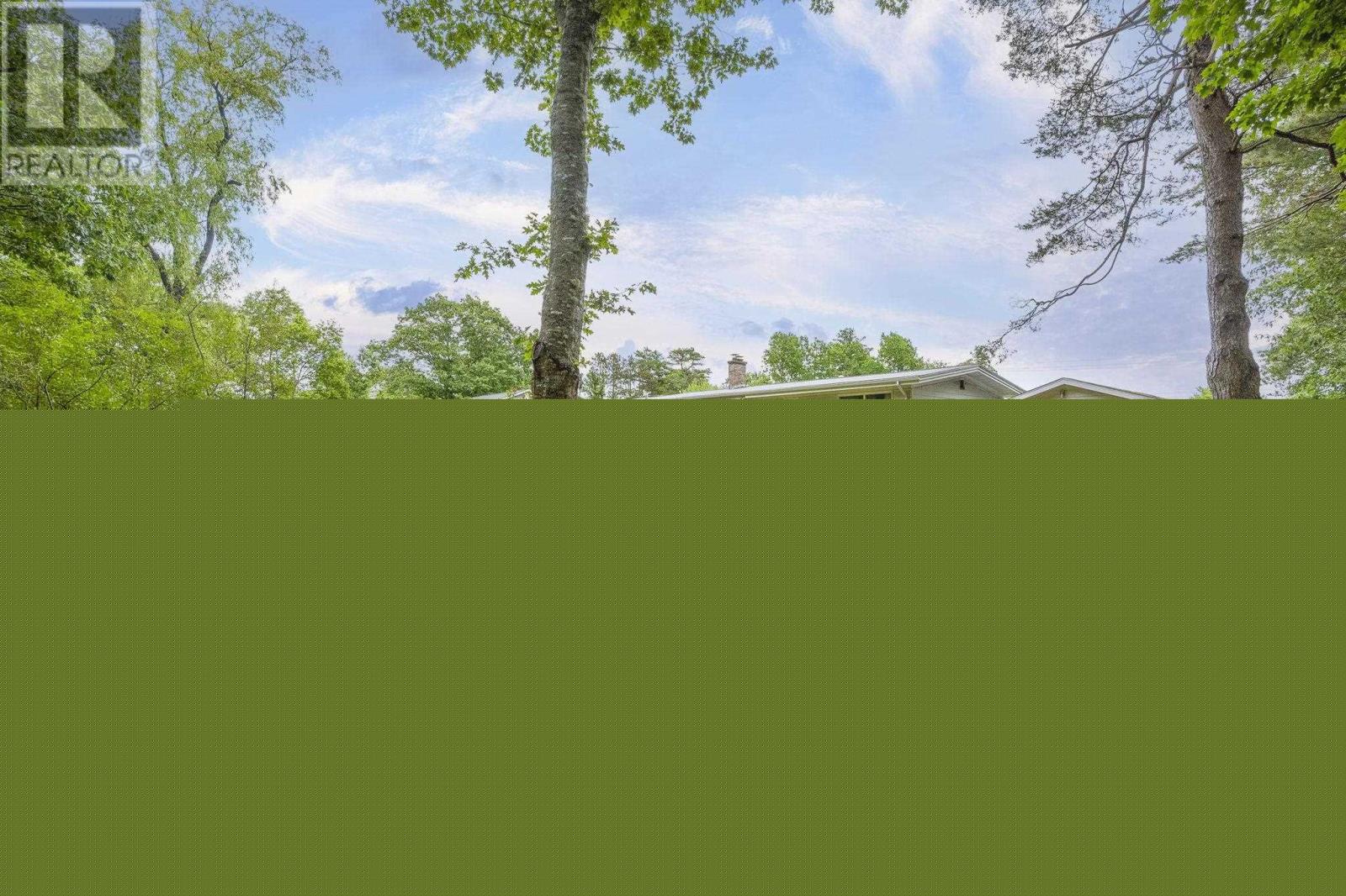 489 Pine Ridge Avenue - Image 3