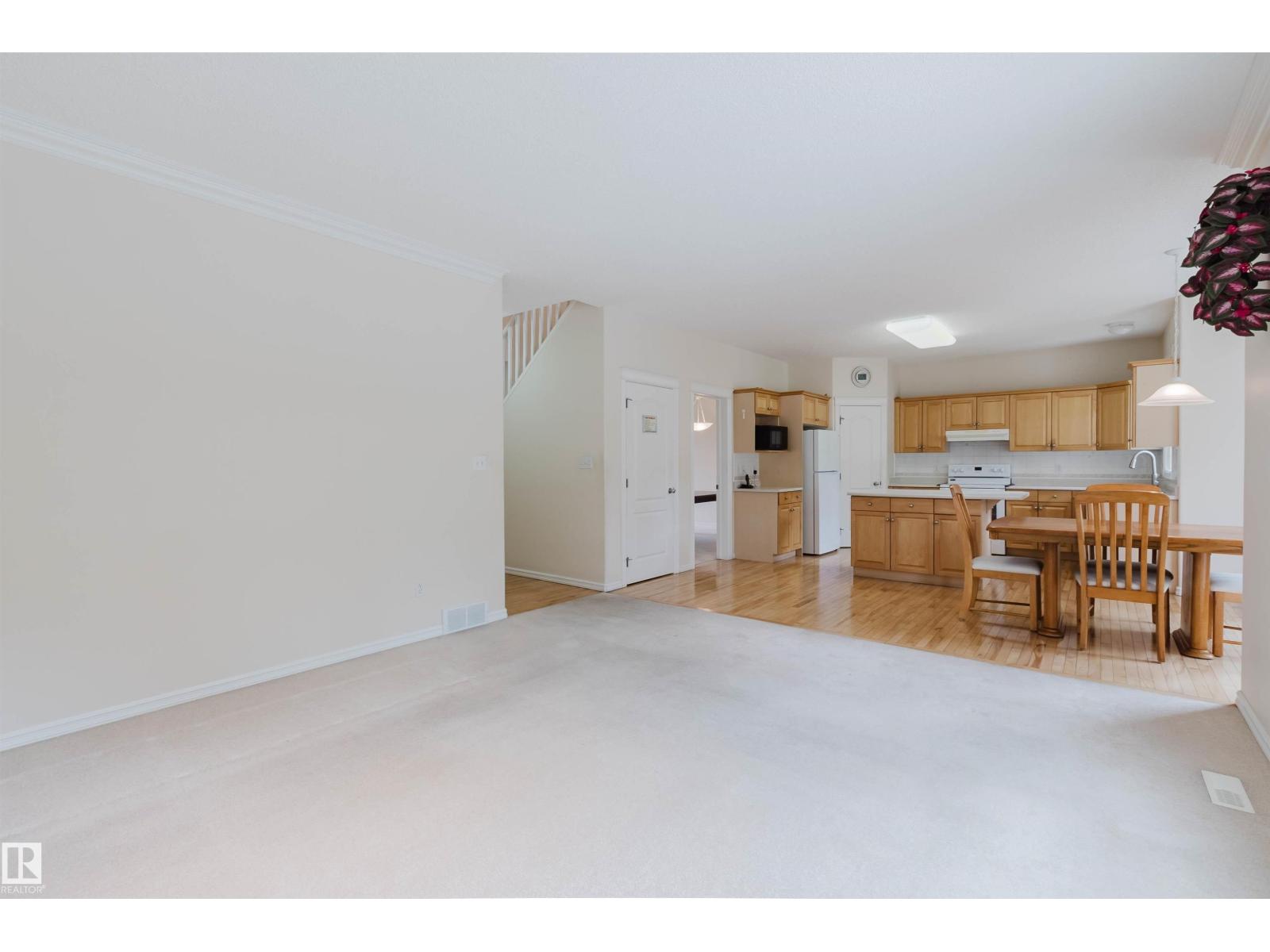 322 LIVINGSTONE CT NW - 16