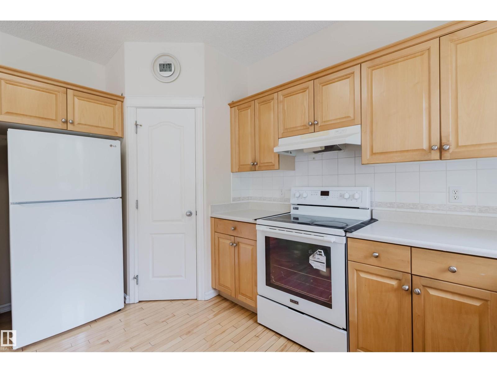 322 LIVINGSTONE CT NW - 22