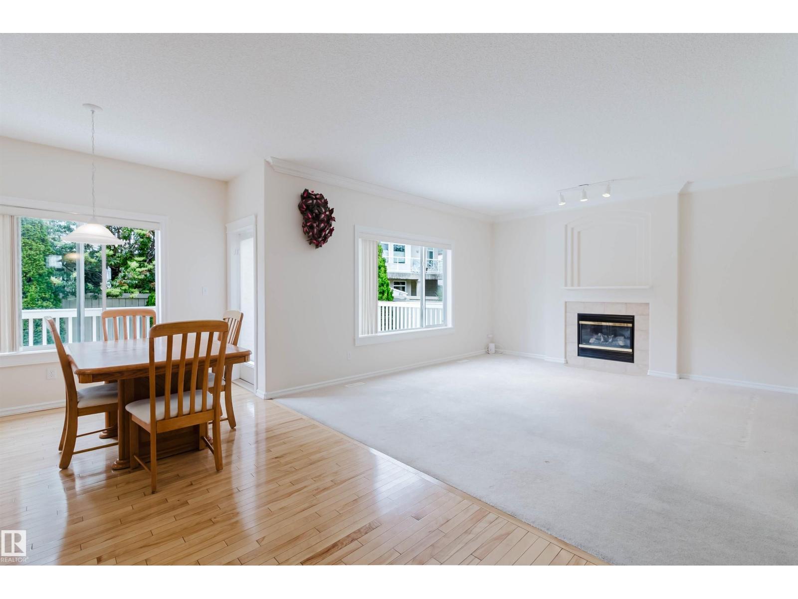 322 LIVINGSTONE CT NW - 24