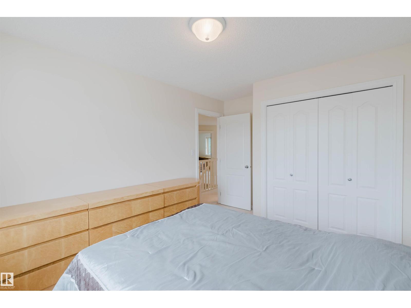 322 LIVINGSTONE CT NW - 39