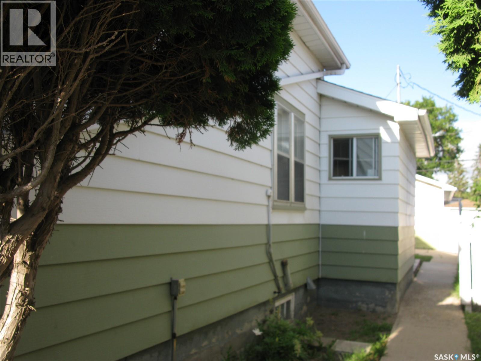 2037 Reynolds STREET - 2