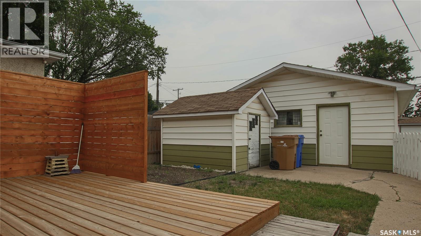 2037 Reynolds STREET - 23