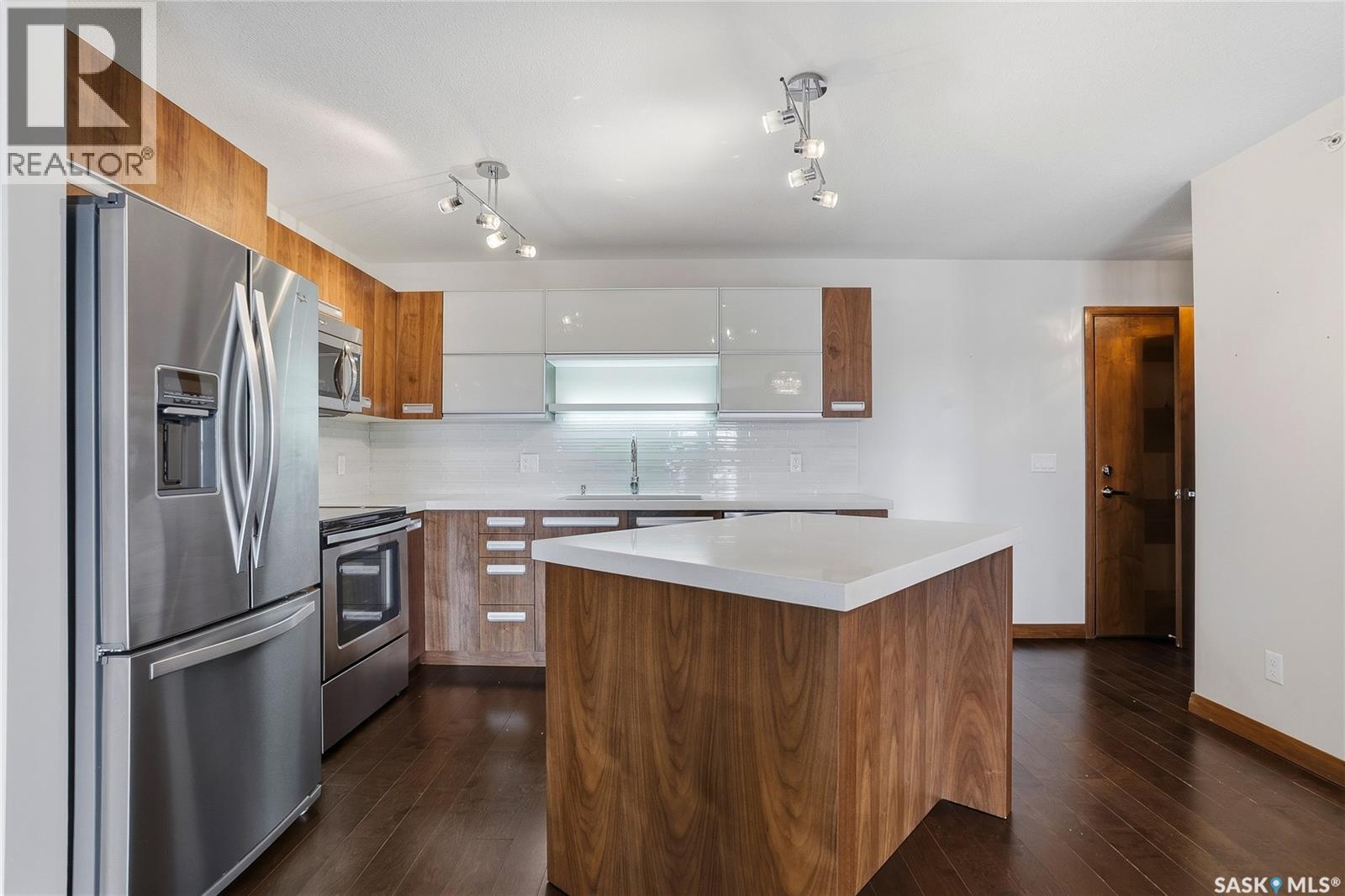 305 130 Phelps WAY — photo 12