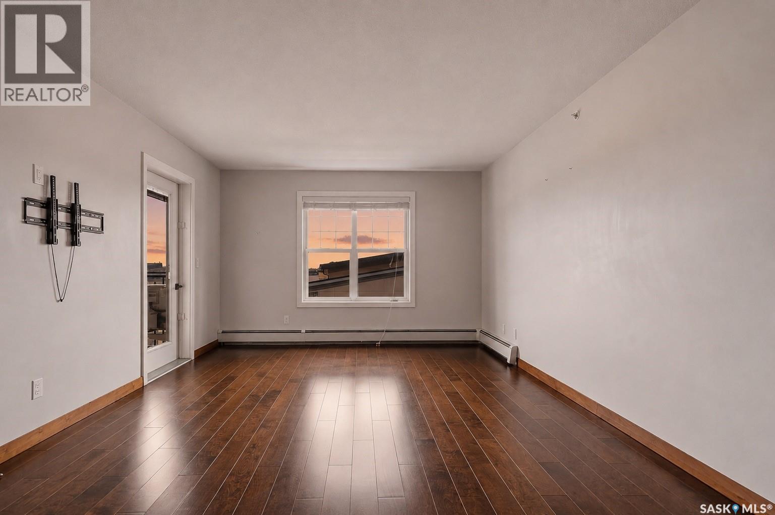 305 130 Phelps WAY - photo 5