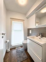 Primary Bedroom - 3 259 5th Avenue Sw, Altona, MB R0G0B2 Photo 9