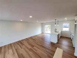 Living room - 448 St Alphonse Avenue, Ste Anne, MB R5H1B6 Photo 6